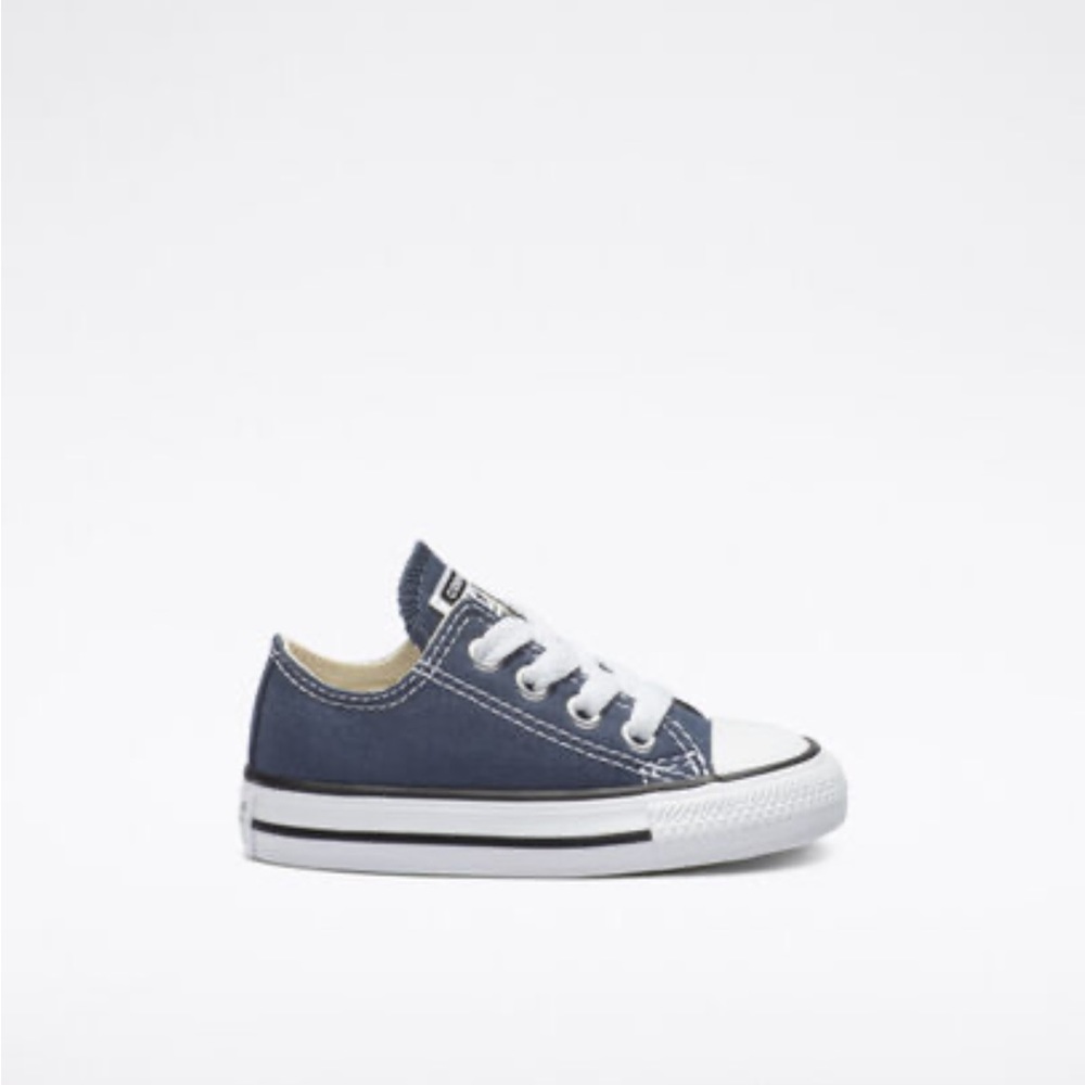 Toddler Navy blue all star classic low top converse